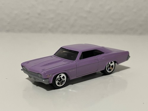Hot wheels chevy impala - 66,