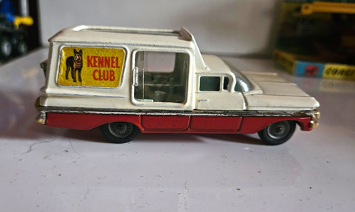 Corgi toys chevrolet - chevrolet, impala