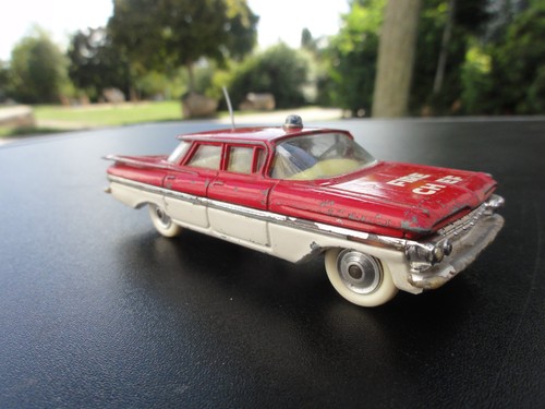 Corgi toyc chevrolet - corgi,